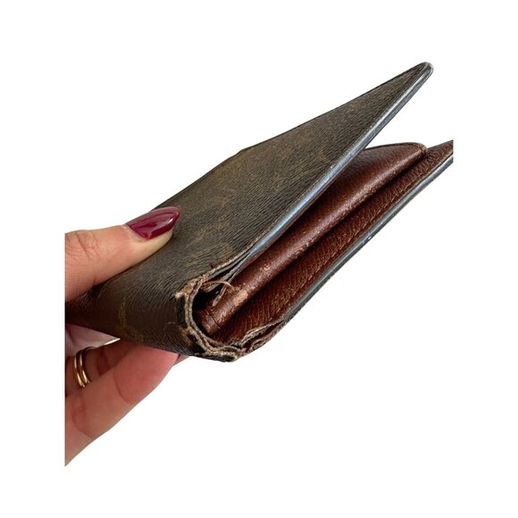 LOUIS VUITTON Brown Monogram BiFold Wallet - Picture 6 of 11